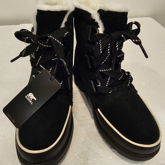 Sorel🔥🔥HOST PICK🔥🔥 women's Tivoli IV Insulated waterproof boots - Picture 4 of 8